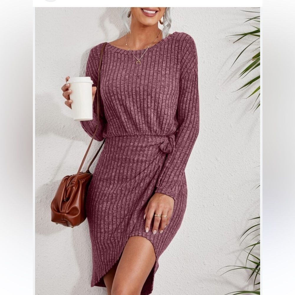 Topshop Burgundy Long Sleeve Short Sweater Dress Size 8 Knit Belted Round Neck